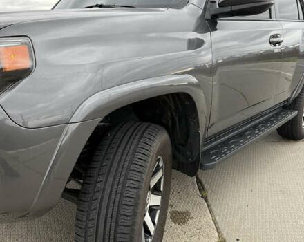 Сірий Тойота 4Раннер, об'ємом двигуна 3.96 л та пробігом 108 тис. км за 33700 $, фото 10 на Automoto.ua