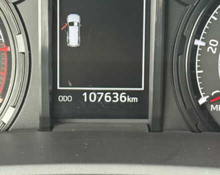 Сірий Тойота 4Раннер, об'ємом двигуна 3.96 л та пробігом 108 тис. км за 33700 $, фото 28 на Automoto.ua