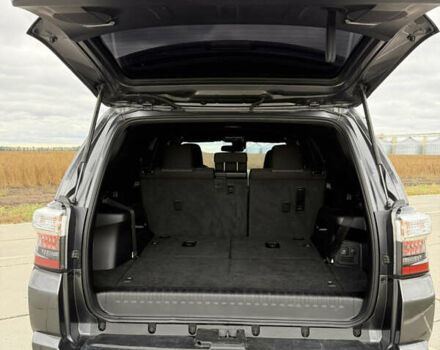 Сірий Тойота 4Раннер, об'ємом двигуна 3.96 л та пробігом 108 тис. км за 33700 $, фото 44 на Automoto.ua