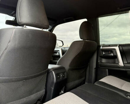 Сірий Тойота 4Раннер, об'ємом двигуна 3.96 л та пробігом 108 тис. км за 33700 $, фото 43 на Automoto.ua