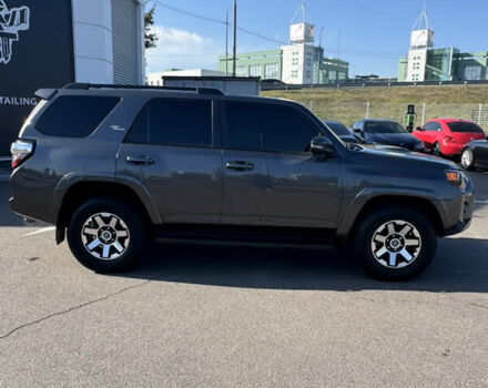 Серый Тойота 4Раннер, объемом двигателя 3.96 л и пробегом 27 тыс. км за 43000 $, фото 4 на Automoto.ua