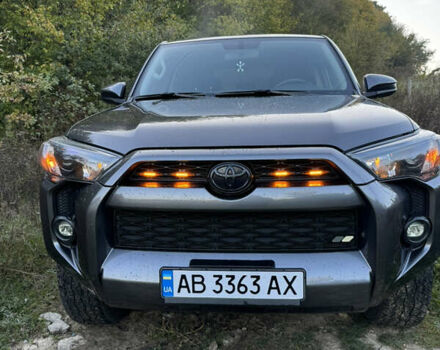 Серый Тойота 4Раннер, объемом двигателя 3.96 л и пробегом 275 тыс. км за 24900 $, фото 1 на Automoto.ua