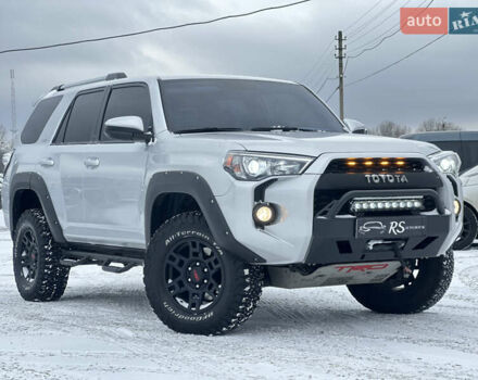 Серый Тойота 4Раннер, объемом двигателя 3.96 л и пробегом 147 тыс. км за 29999 $, фото 1 на Automoto.ua