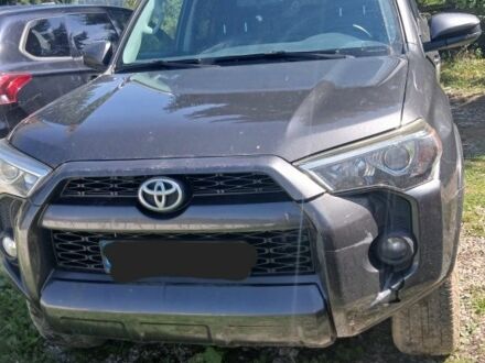 Серый Тойота 4Раннер, объемом двигателя 0 л и пробегом 58 тыс. км за 31000 $, фото 1 на Automoto.ua