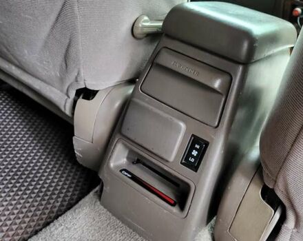 Зеленый Тойота 4Раннер, объемом двигателя 3.4 л и пробегом 268 тыс. км за 16500 $, фото 14 на Automoto.ua