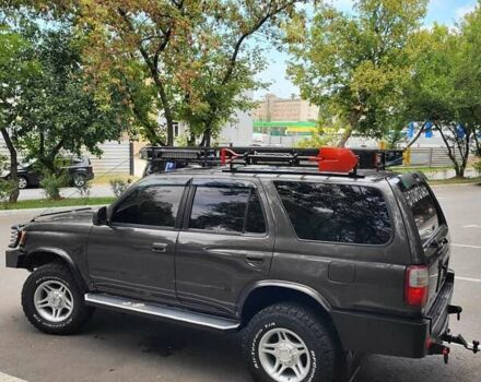 Зеленый Тойота 4Раннер, объемом двигателя 3.4 л и пробегом 268 тыс. км за 16500 $, фото 4 на Automoto.ua