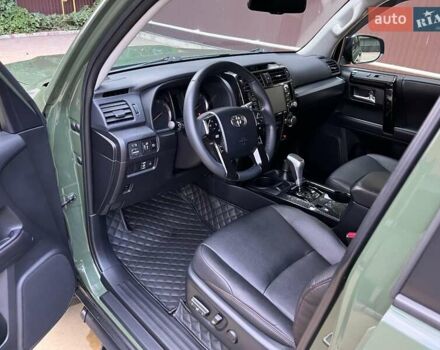 Зеленый Тойота 4Раннер, объемом двигателя 3.96 л и пробегом 70 тыс. км за 37000 $, фото 5 на Automoto.ua