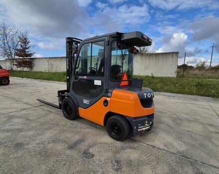 Оранжевый Тойота 52-8FDF30, объемом двигателя 2.5 л и пробегом 3 тыс. км за 18393 $, фото 2 на Automoto.ua