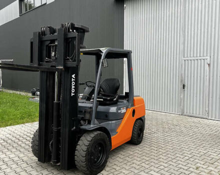 Оранжевый Тойота 52-8FDJF35, объемом двигателя 0 л и пробегом 10 тыс. км за 18772 $, фото 1 на Automoto.ua