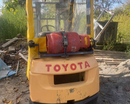 Желтый Тойота 7FGU15, объемом двигателя 0 л и пробегом 0 тыс. км за 5600 $, фото 1 на Automoto.ua