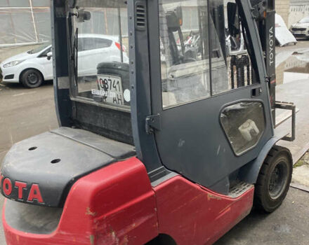 Красный Тойота 8FDF-25, объемом двигателя 0 л и пробегом 0 тыс. км за 19011 $, фото 2 на Automoto.ua