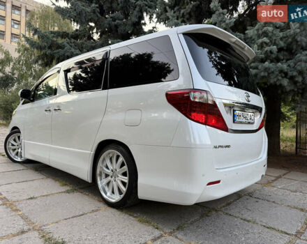 Белый Тойота Алфард, объемом двигателя 2.4 л и пробегом 85 тыс. км за 14900 $, фото 5 на Automoto.ua