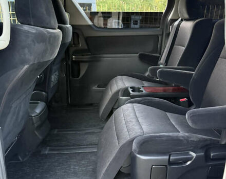 Белый Тойота Алфард, объемом двигателя 2.4 л и пробегом 85 тыс. км за 14900 $, фото 71 на Automoto.ua