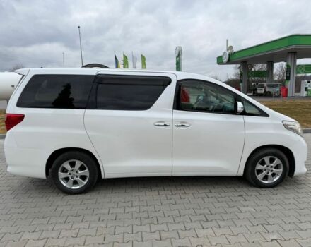 Белый Тойота Алфард, объемом двигателя 2.4 л и пробегом 180 тыс. км за 14000 $, фото 19 на Automoto.ua