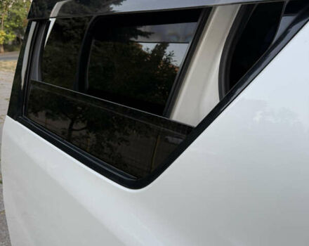 Белый Тойота Алфард, объемом двигателя 2.4 л и пробегом 85 тыс. км за 14900 $, фото 45 на Automoto.ua