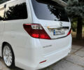 Белый Тойота Алфард, объемом двигателя 2.4 л и пробегом 85 тыс. км за 14900 $, фото 29 на Automoto.ua