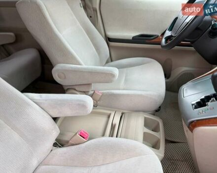 Тойота Алфард 2010 в Виннице на Automoto.ua Белый Тойота Алфард, объемом двигателя 2.4 л и пробегом 183 тыс. км за 13900 $, фото 13 на Automoto.ua