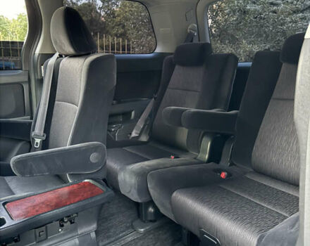 Белый Тойота Алфард, объемом двигателя 2.4 л и пробегом 85 тыс. км за 14900 $, фото 77 на Automoto.ua