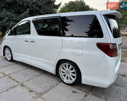 Белый Тойота Алфард, объемом двигателя 2.4 л и пробегом 85 тыс. км за 14900 $, фото 43 на Automoto.ua