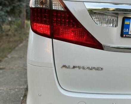Белый Тойота Алфард, объемом двигателя 2.4 л и пробегом 85 тыс. км за 14900 $, фото 14 на Automoto.ua