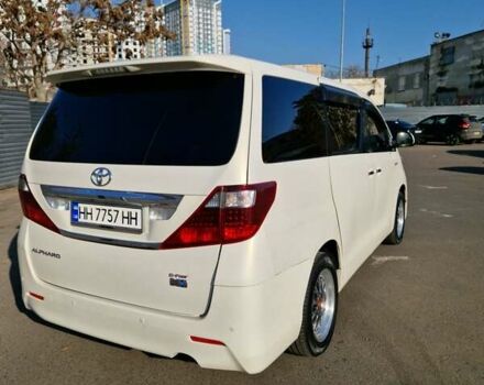 Белый Тойота Алфард, объемом двигателя 2.36 л и пробегом 197 тыс. км за 18700 $, фото 2 на Automoto.ua
