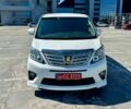Білий Тойота Алфард, об'ємом двигуна 2.4 л та пробігом 82 тис. км за 20700 $, фото 1 на Automoto.ua