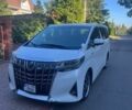 Белый Тойота Алфард, объемом двигателя 2.5 л и пробегом 97 тыс. км за 47000 $, фото 1 на Automoto.ua