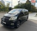 Черный Тойота Алфард, объемом двигателя 3 л и пробегом 275 тыс. км за 10900 $, фото 1 на Automoto.ua