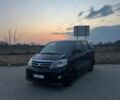 Черный Тойота Алфард, объемом двигателя 2.4 л и пробегом 333 тыс. км за 8500 $, фото 1 на Automoto.ua