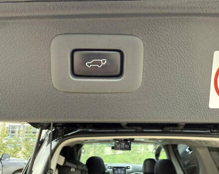 Чорний Тойота Алфард, об'ємом двигуна 2.4 л та пробігом 78 тис. км за 18800 $, фото 109 на Automoto.ua