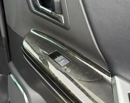 Чорний Тойота Алфард, об'ємом двигуна 2.4 л та пробігом 78 тис. км за 18800 $, фото 84 на Automoto.ua