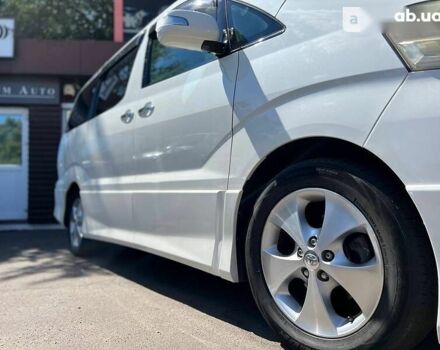 Тойота Алфард, объемом двигателя 2.4 л и пробегом 162 тыс. км за 12500 $, фото 1 на Automoto.ua