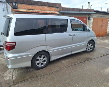 Серый Тойота Алфард, объемом двигателя 3 л и пробегом 205 тыс. км за 11000 $, фото 1 на Automoto.ua