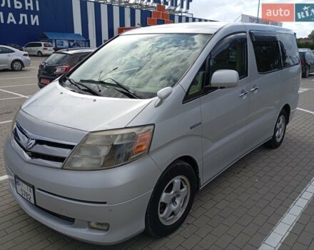 Серый Тойота Алфард, объемом двигателя 2.36 л и пробегом 362 тыс. км за 12700 $, фото 1 на Automoto.ua