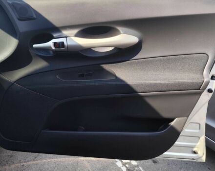 Серый Тойота Атлецца, объемом двигателя 1.6 л и пробегом 1000 тыс. км за 6200 $, фото 9 на Automoto.ua