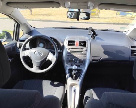 Серый Тойота Атлецца, объемом двигателя 1.6 л и пробегом 1000 тыс. км за 6200 $, фото 4 на Automoto.ua