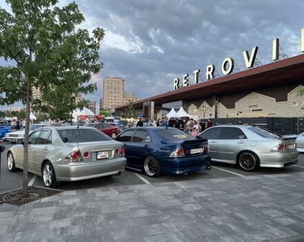 Серый Тойота Атлецца, объемом двигателя 2 л и пробегом 268 тыс. км за 6200 $, фото 5 на Automoto.ua