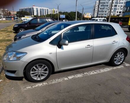 Серый Тойота Атлецца, объемом двигателя 1.6 л и пробегом 1000 тыс. км за 6200 $, фото 1 на Automoto.ua