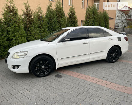 Тойота Аурион, объемом двигателя 3.5 л и пробегом 220 тыс. км за 11000 $, фото 2 на Automoto.ua