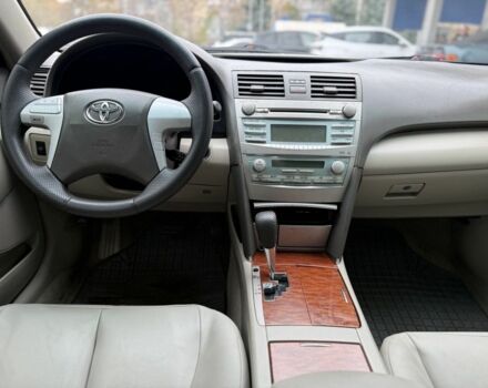 Серый Тойота Аурион, объемом двигателя 3.5 л и пробегом 187 тыс. км за 4999 $, фото 5 на Automoto.ua
