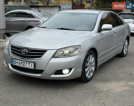 Серый Тойота Аурион, объемом двигателя 3.5 л и пробегом 177 тыс. км за 4777 $, фото 1 на Automoto.ua