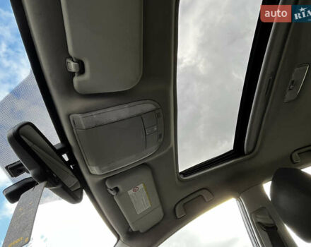 Белый Тойота Аурис, объемом двигателя 2.23 л и пробегом 260 тыс. км за 6000 $, фото 12 на Automoto.ua