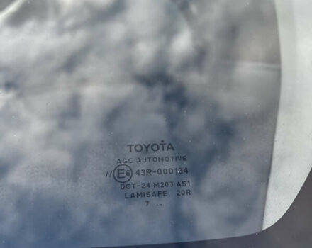 Белый Тойота Аурис, объемом двигателя 2.23 л и пробегом 260 тыс. км за 6000 $, фото 14 на Automoto.ua