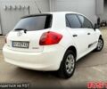 Белый Тойота Аурис, объемом двигателя 1.4 л и пробегом 240 тыс. км за 5800 $, фото 7 на Automoto.ua