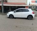 Белый Тойота Аурис, объемом двигателя 1.6 л и пробегом 114 тыс. км за 5650 $, фото 2 на Automoto.ua