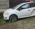 Білий Тойота Ауріс, об'ємом двигуна 1.33 л та пробігом 230 тис. км за 3200 $, фото 1 на Automoto.ua