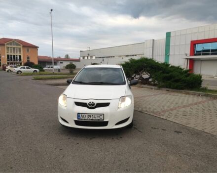 Белый Тойота Аурис, объемом двигателя 1.3 л и пробегом 228 тыс. км за 4850 $, фото 7 на Automoto.ua