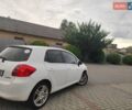 Белый Тойота Аурис, объемом двигателя 1.33 л и пробегом 228 тыс. км за 4850 $, фото 3 на Automoto.ua