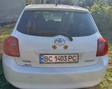 Белый Тойота Аурис, объемом двигателя 1.6 л и пробегом 186 тыс. км за 6900 $, фото 1 на Automoto.ua