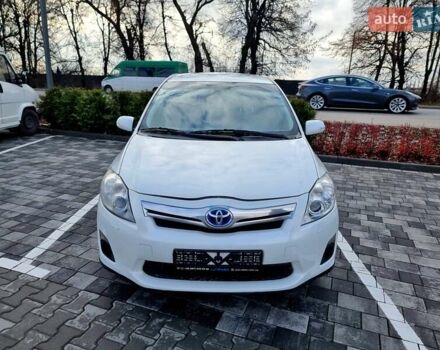 Білий Тойота Ауріс, об'ємом двигуна 1.6 л та пробігом 247 тис. км за 7350 $, фото 3 на Automoto.ua